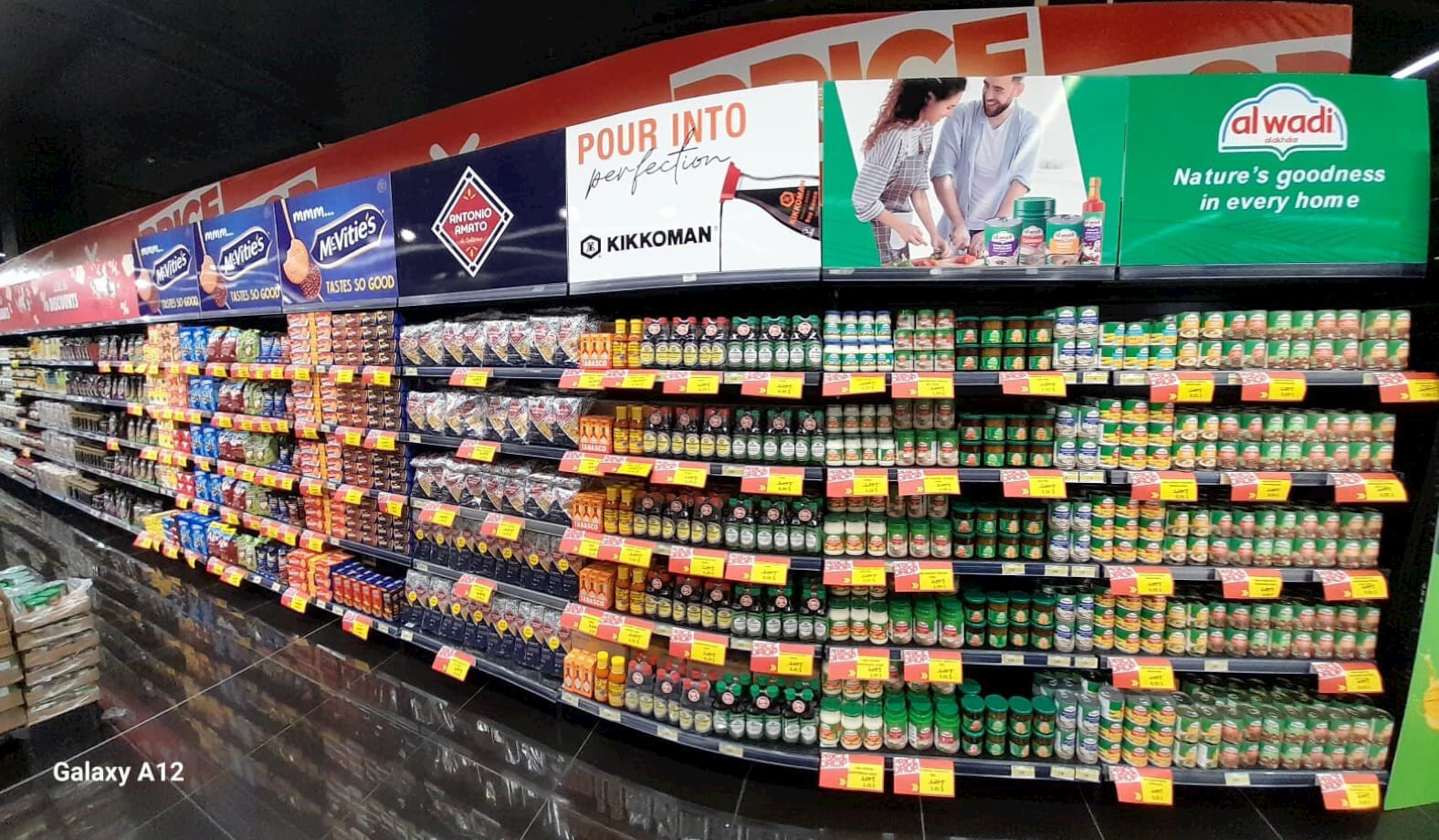 grocery_110820982.jpg